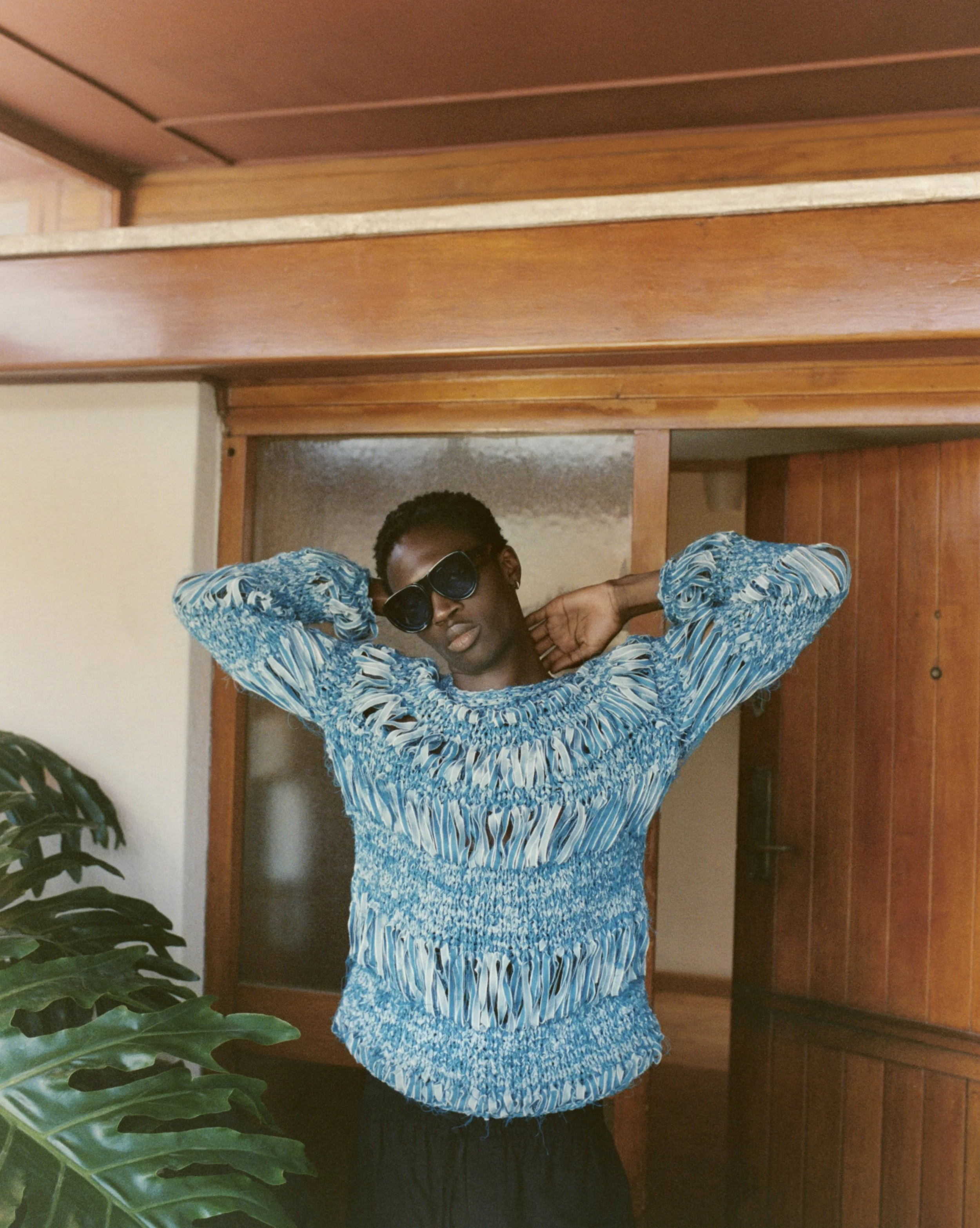 Loewe Paula's ネイビー トレーナー Loewe x Paula's Ibiza Returns: Shop the HS25 Capsule